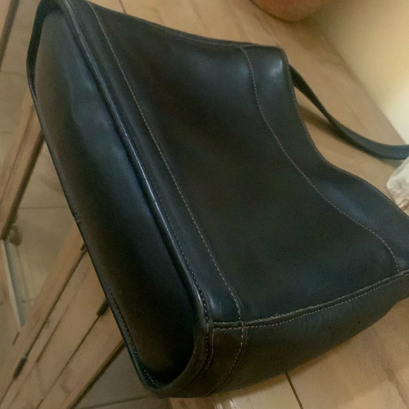 Vintage Coach Black Leather Shoulder Bag Excellent Condotion - Picture 6 of 14